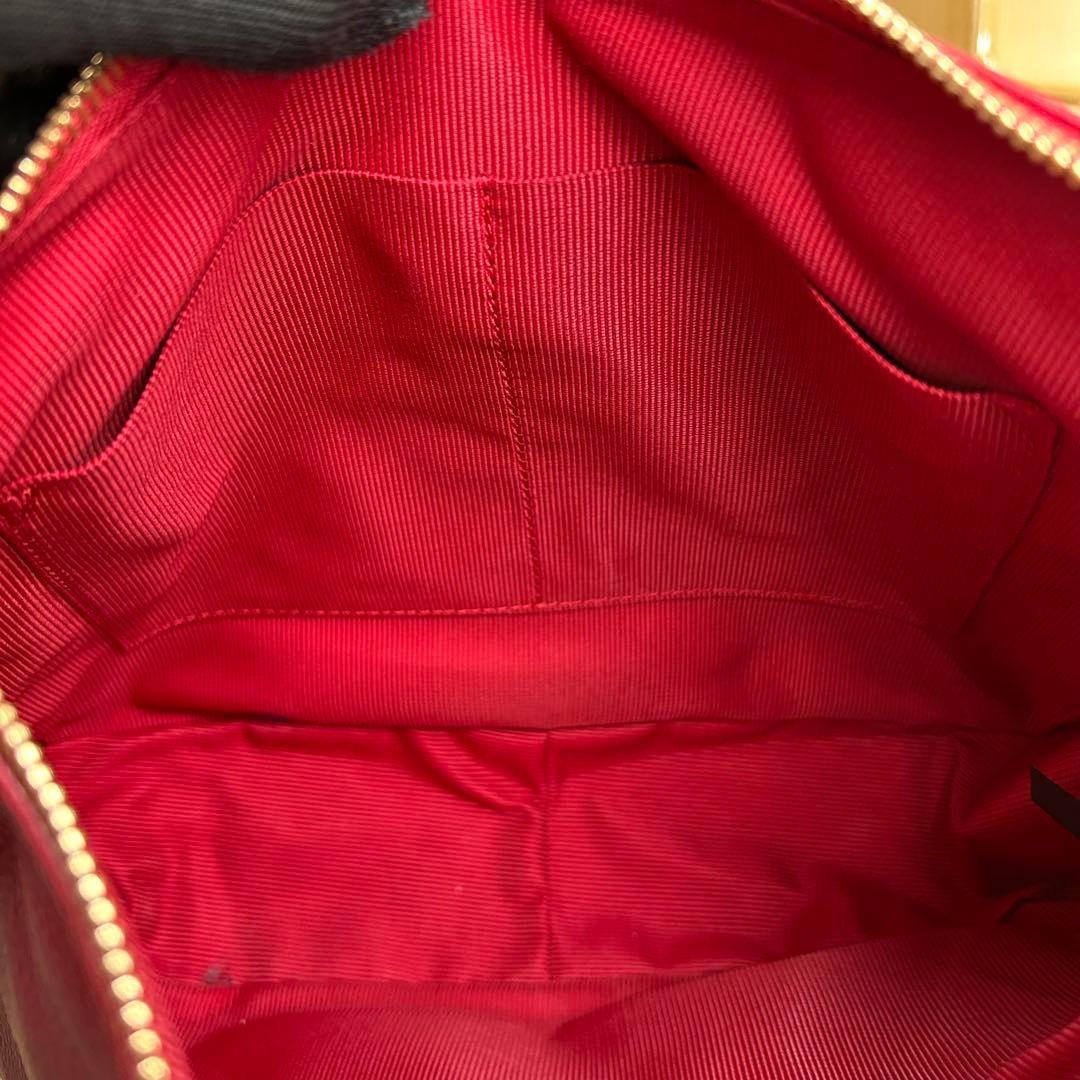 極美品　FURLA　フルラ　ショルダーバッグ　オールレザー　赤　ロゴ　斜め掛け◎