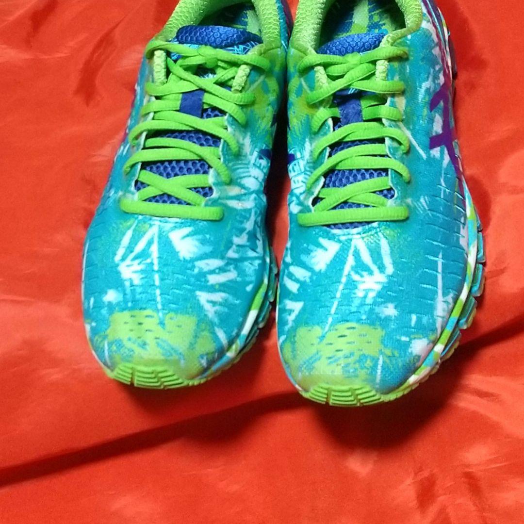 【新品未使用】アシックス　ランニングシューズ