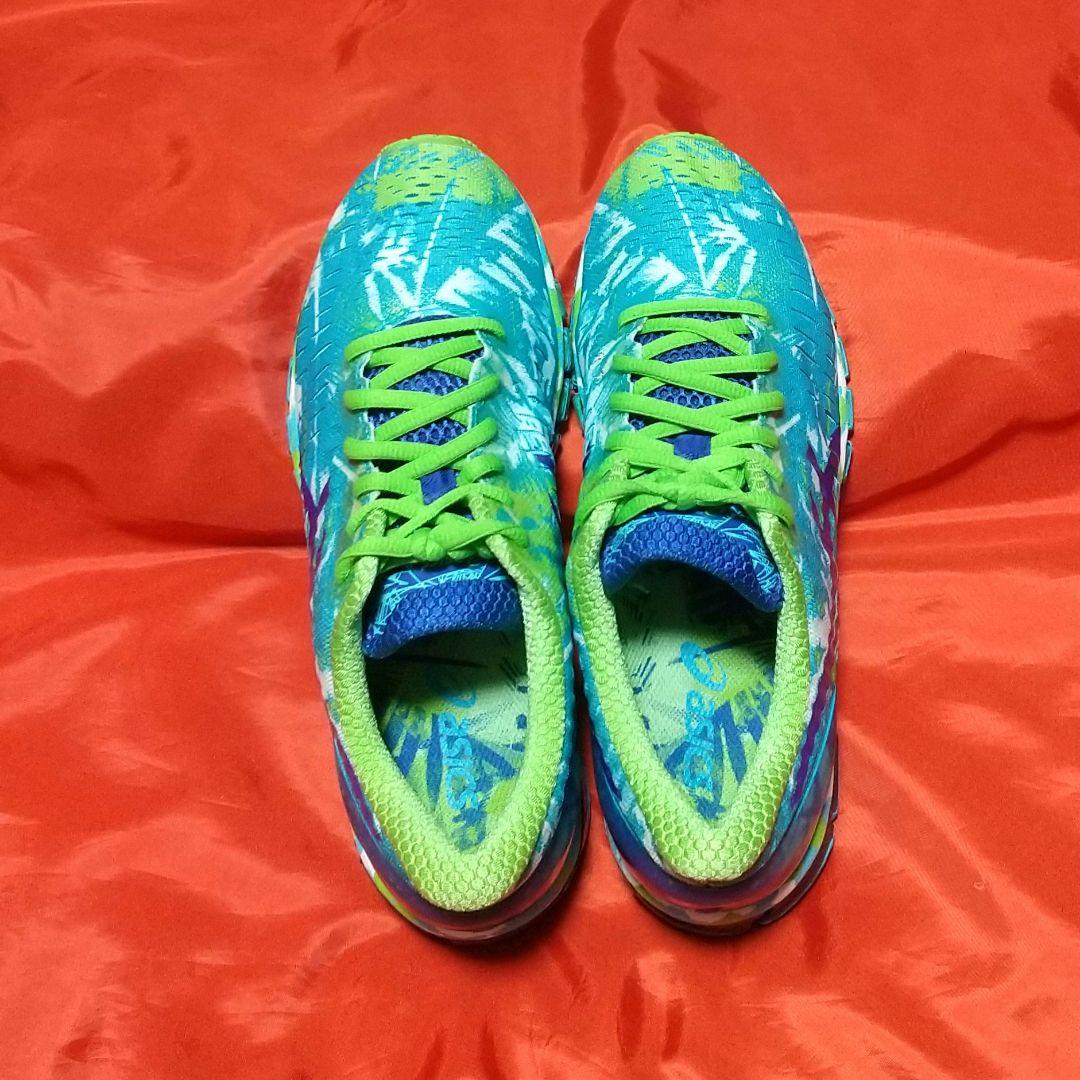 【新品未使用】アシックス　ランニングシューズ