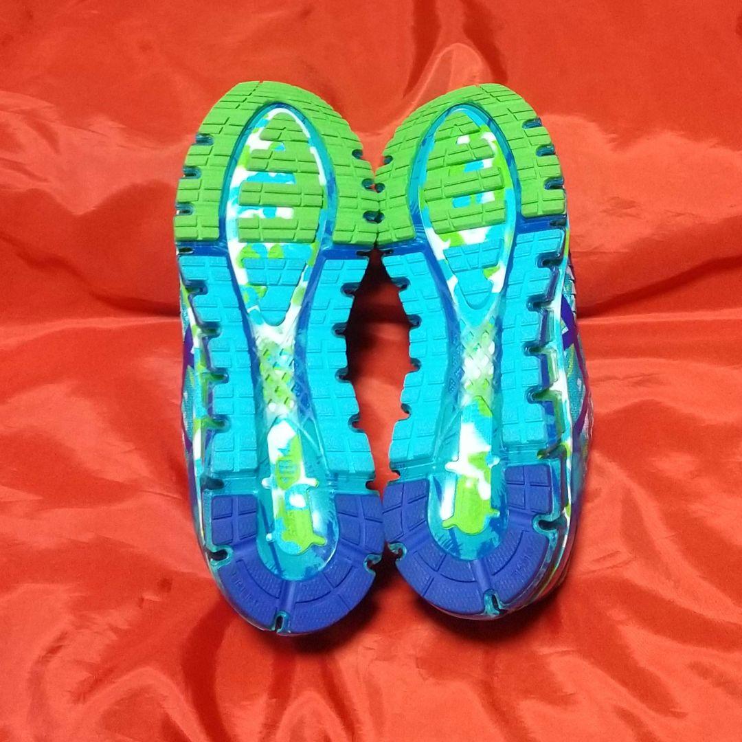 【新品未使用】アシックス　ランニングシューズ