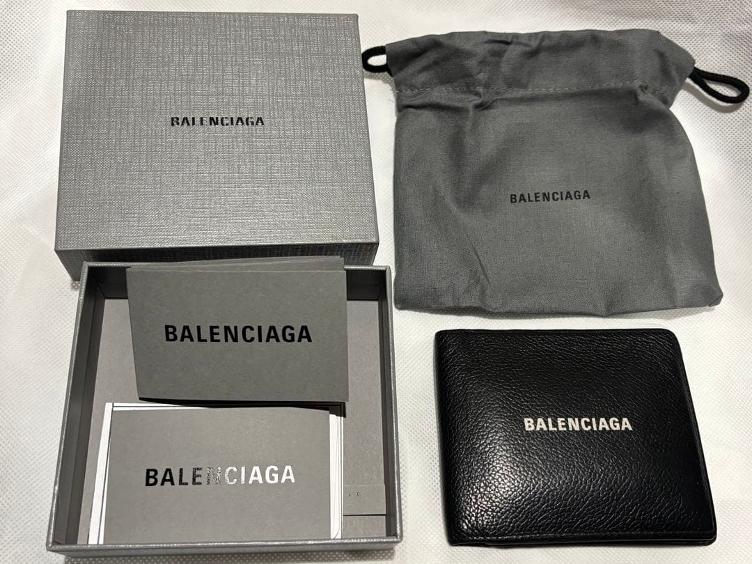 BALENCIAGA 二つ折り財布 ブラック