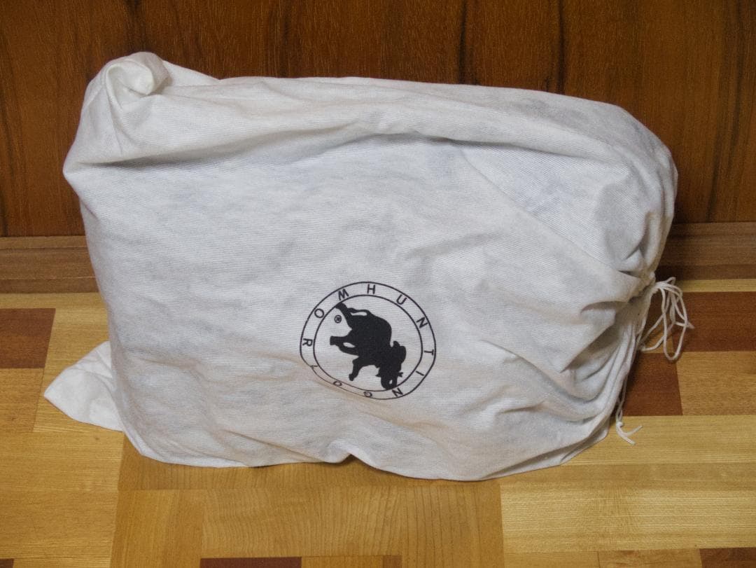 HUNTING WORLD ショルダーバッグ ほぼ新品 ワンオーナー 保証書つき