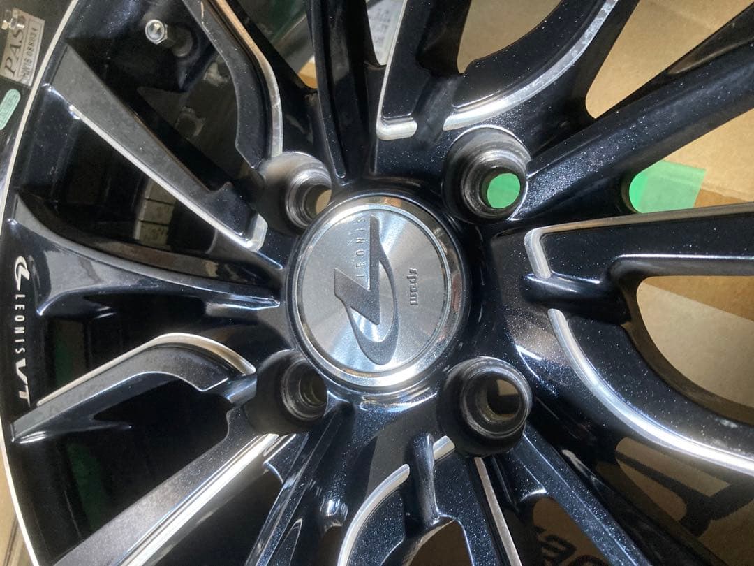 ウェッズ　レオニスVT 15インチアルミ　軽自動車