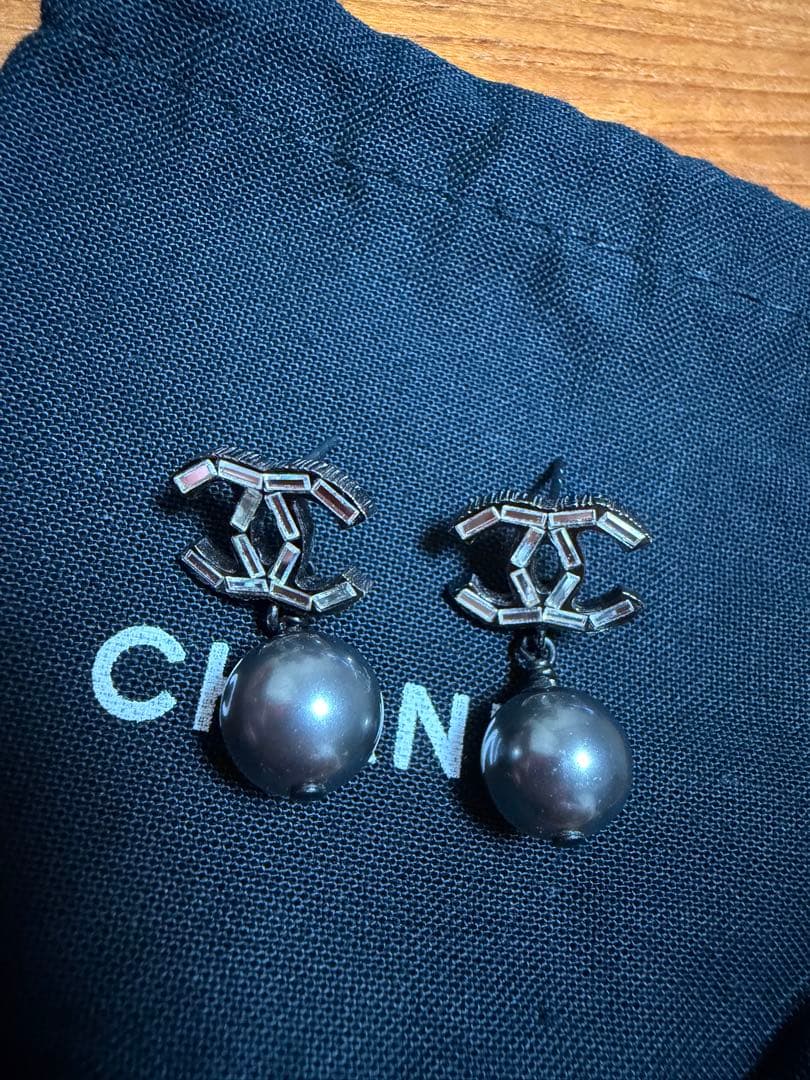 CHANEL パールドロップピアス 表参道店購入