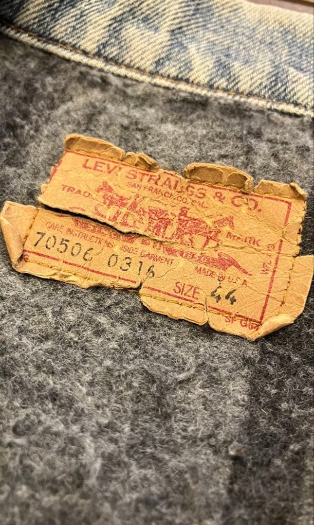 1990's \"Levi's デニムジャケット サイズ44