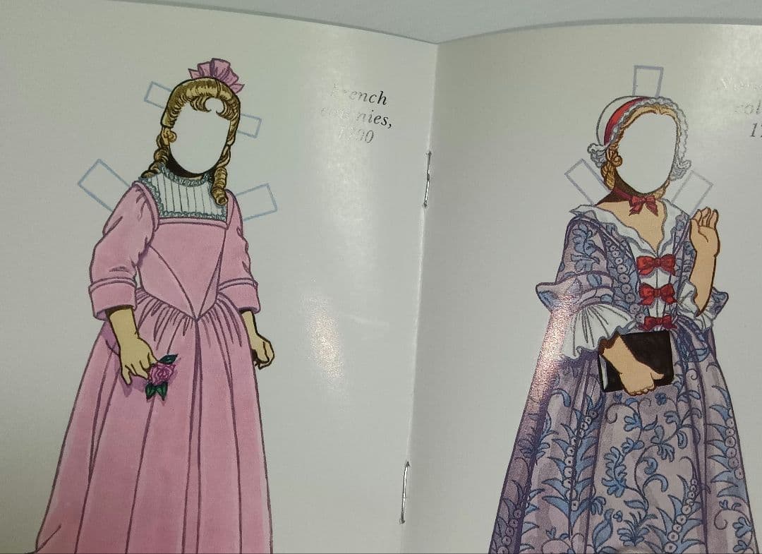 Paper Doll　three books　Tom Tierney