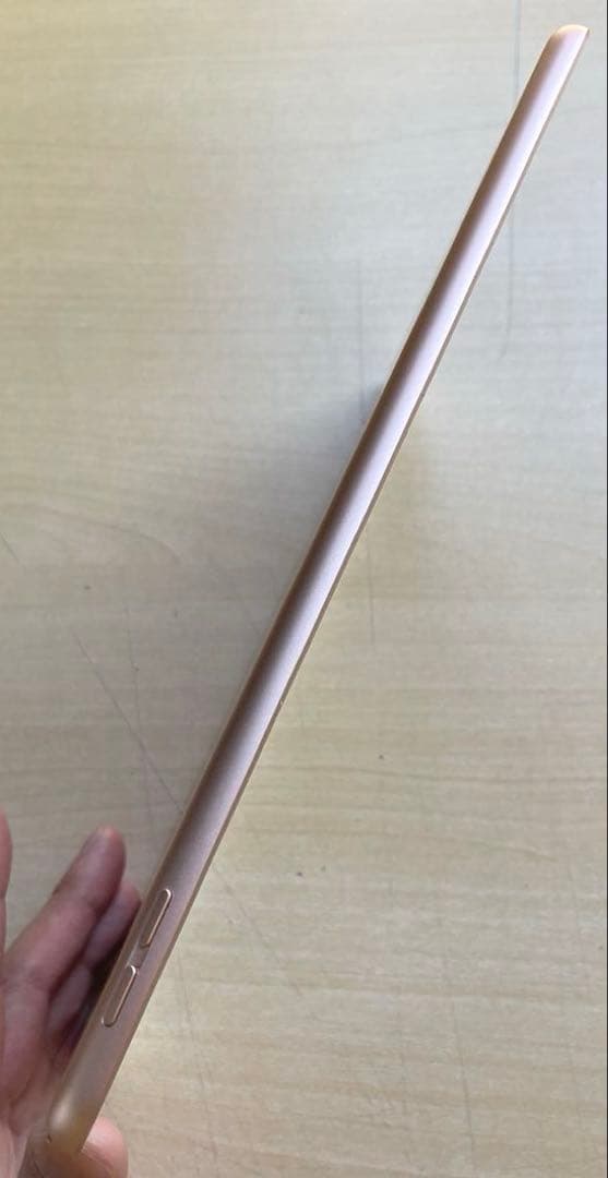 iPad 第7世代　A2197 Wi-Fiモデル　ゴールド　128GB 美品#4