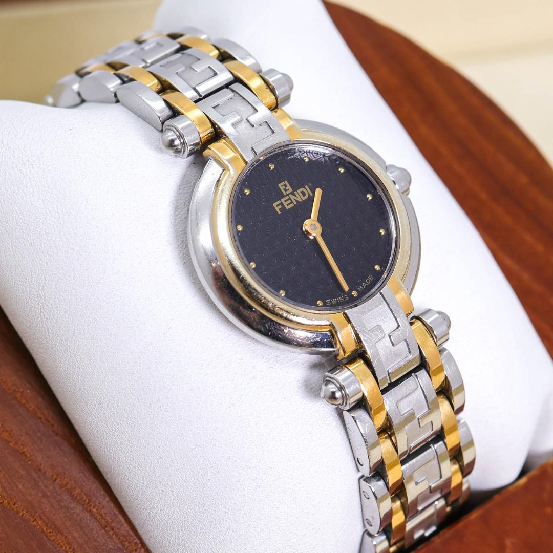 稼働 FENDI 腕時計 760L レディース 新品電池 ズッカ柄 1953