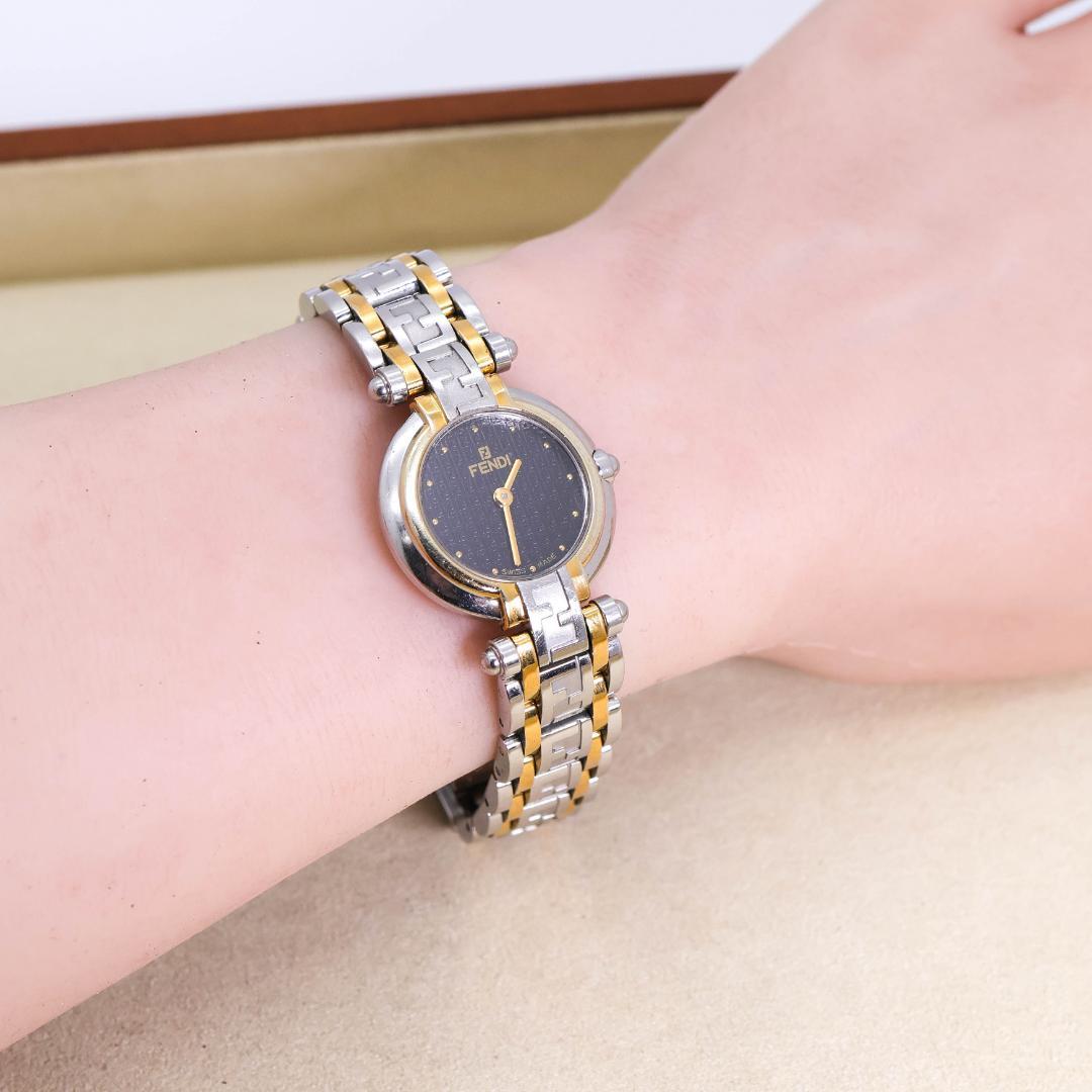稼働 FENDI 腕時計 760L レディース 新品電池 ズッカ柄 1953