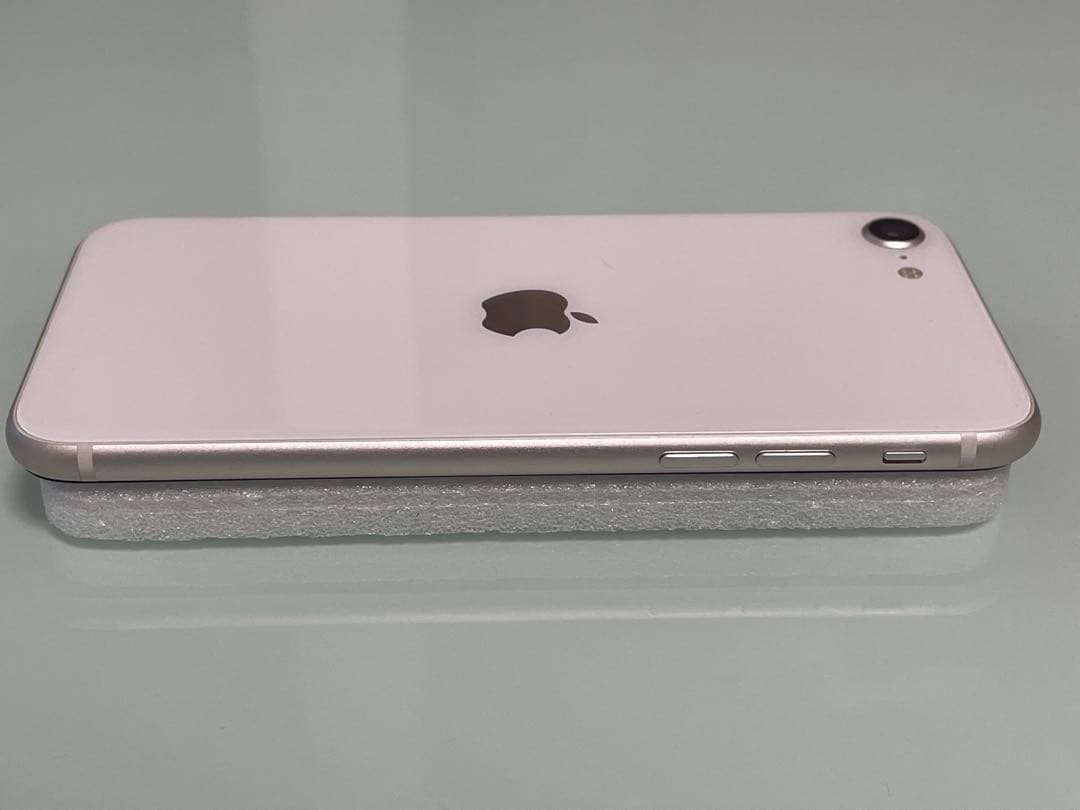 iPhone SE 第3世代 64gb スターライト バッテリー100%