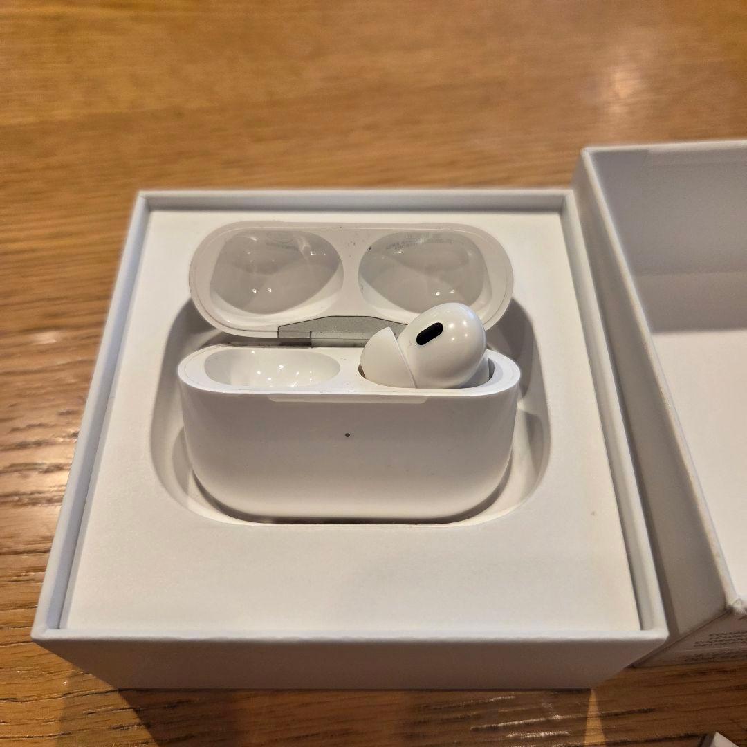 AirPods Pro (第2世代) 本体 MagSafe充電ケース付き　右耳