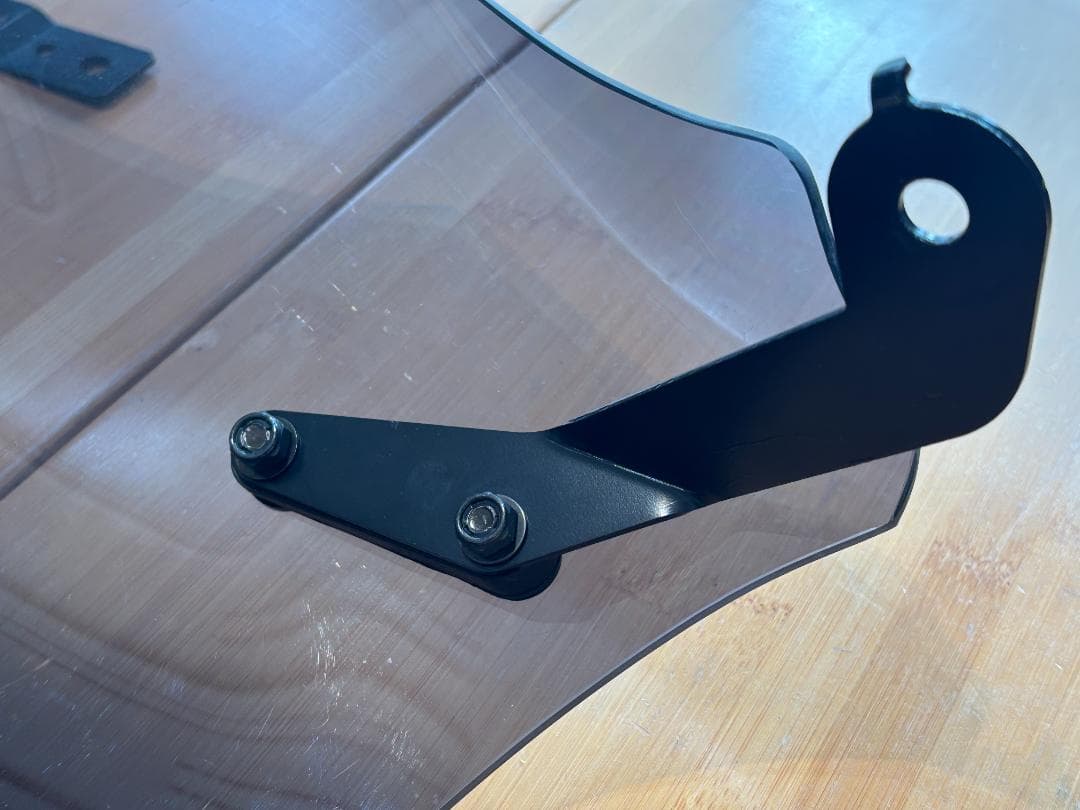 W650　デイトナ（Daytona） ブラストバリアースモークと専用ステー