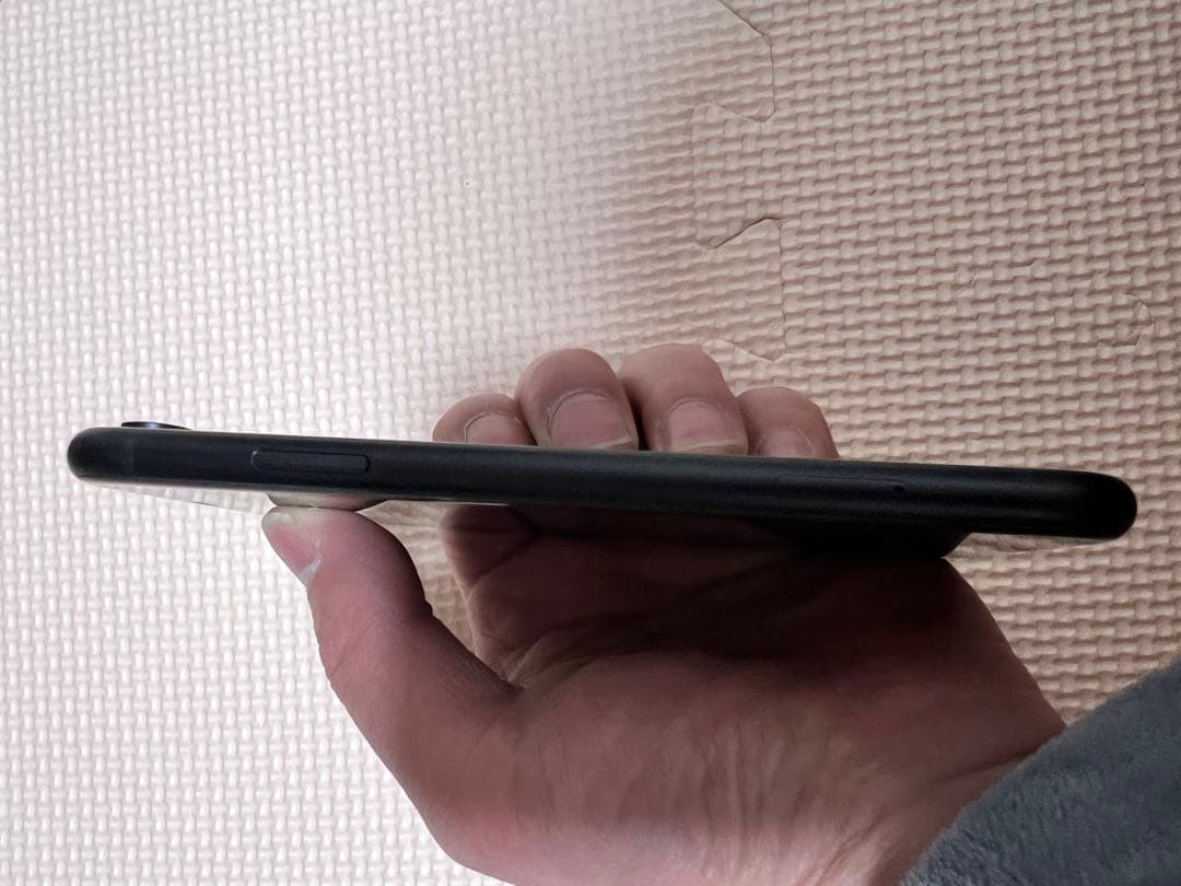 iPhoneXR 64GB ブラック DOCOMO 充電ケーブル