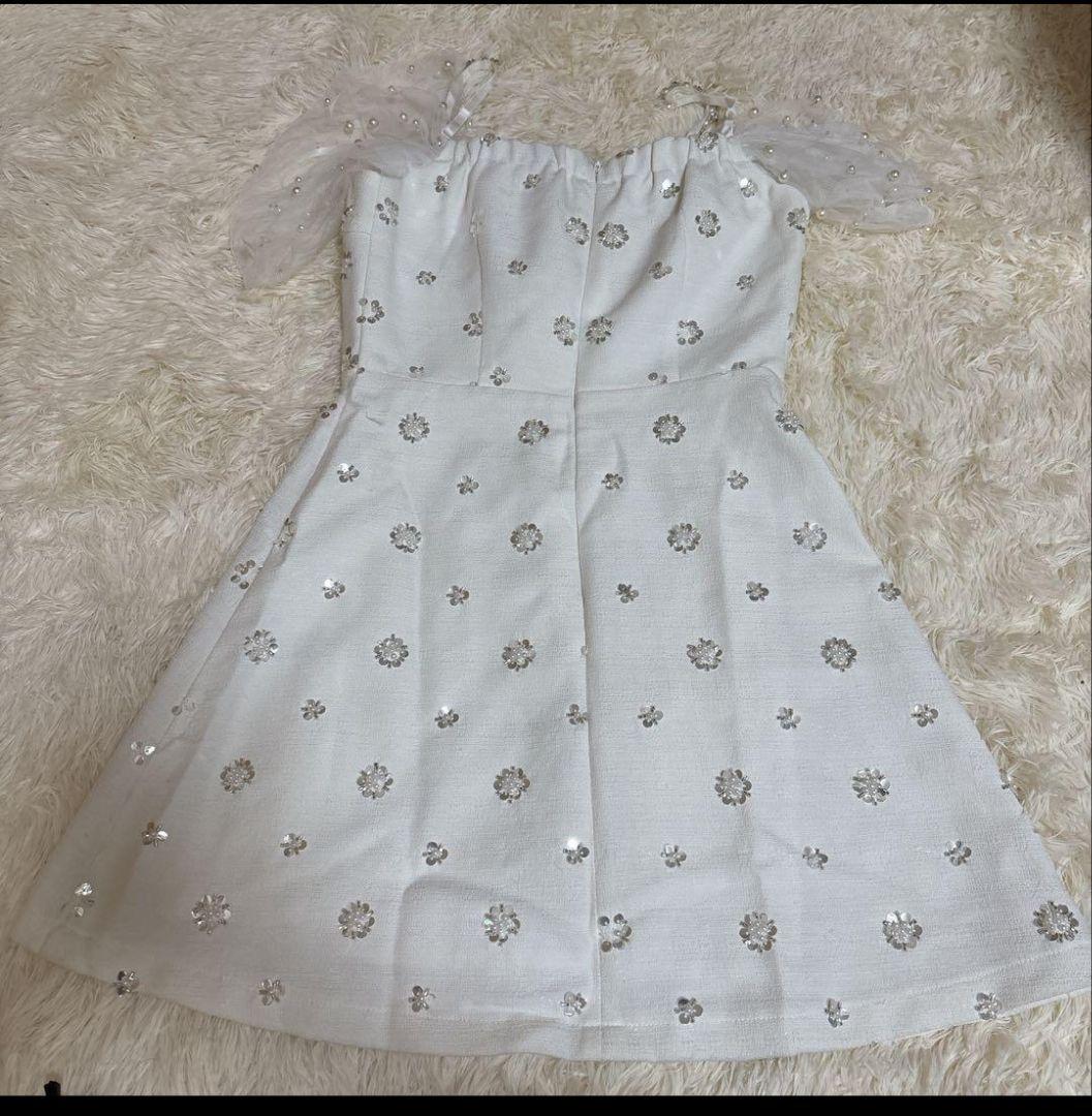 jewels ビジューAラインドレス　キャバドレス