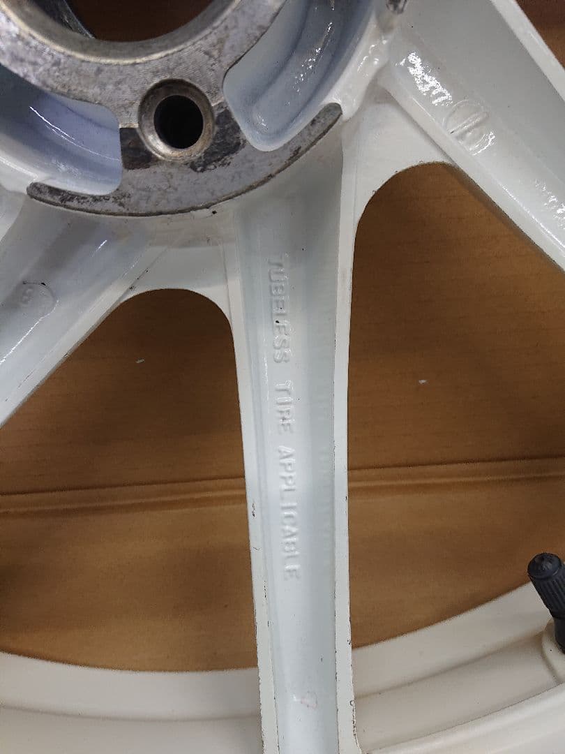 VFR 400 NC30 リアホイール