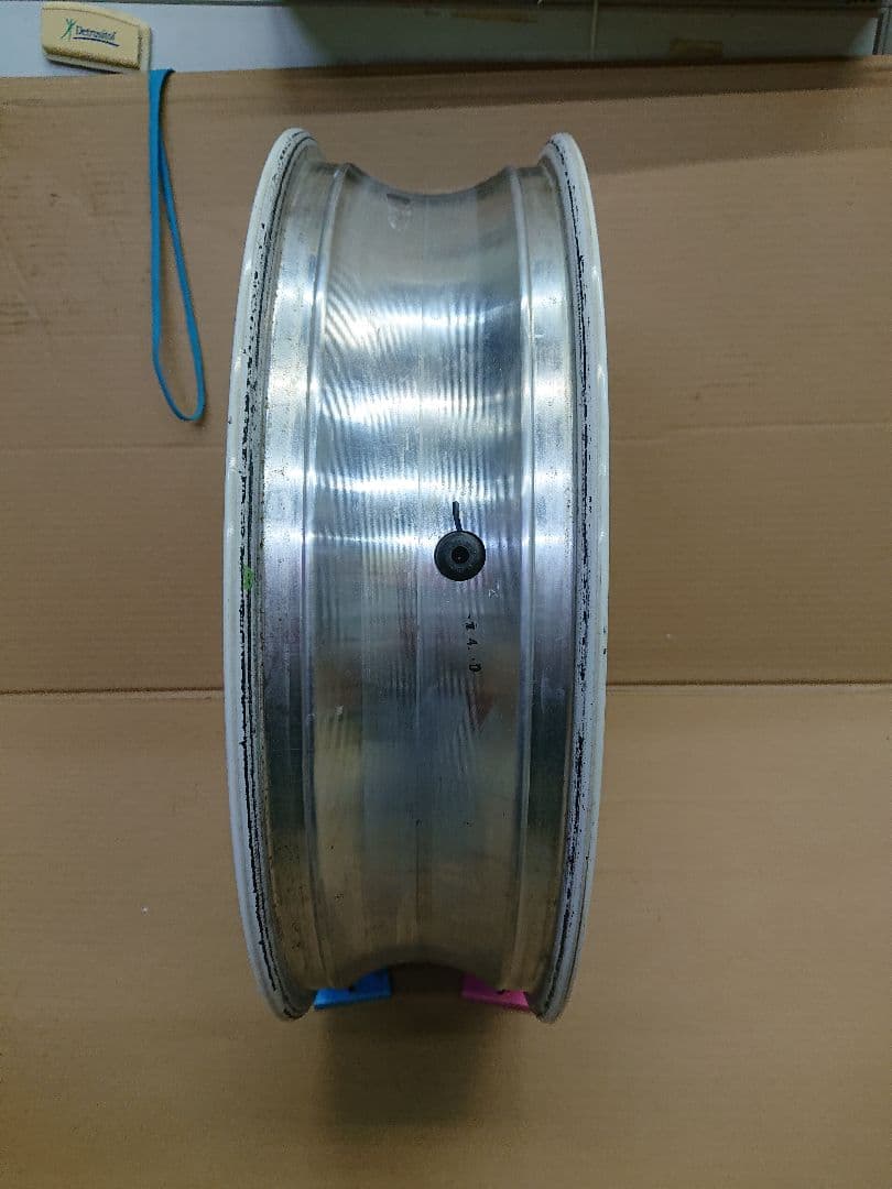 VFR 400 NC30 リアホイール