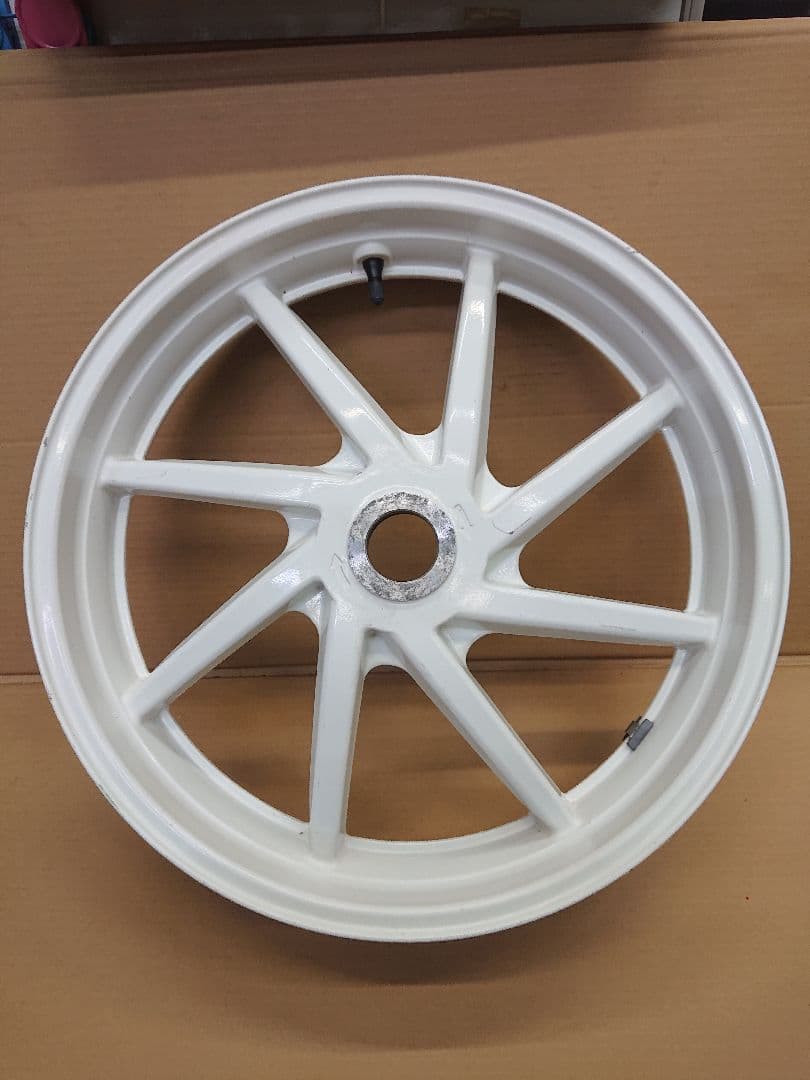 VFR 400 NC30 リアホイール