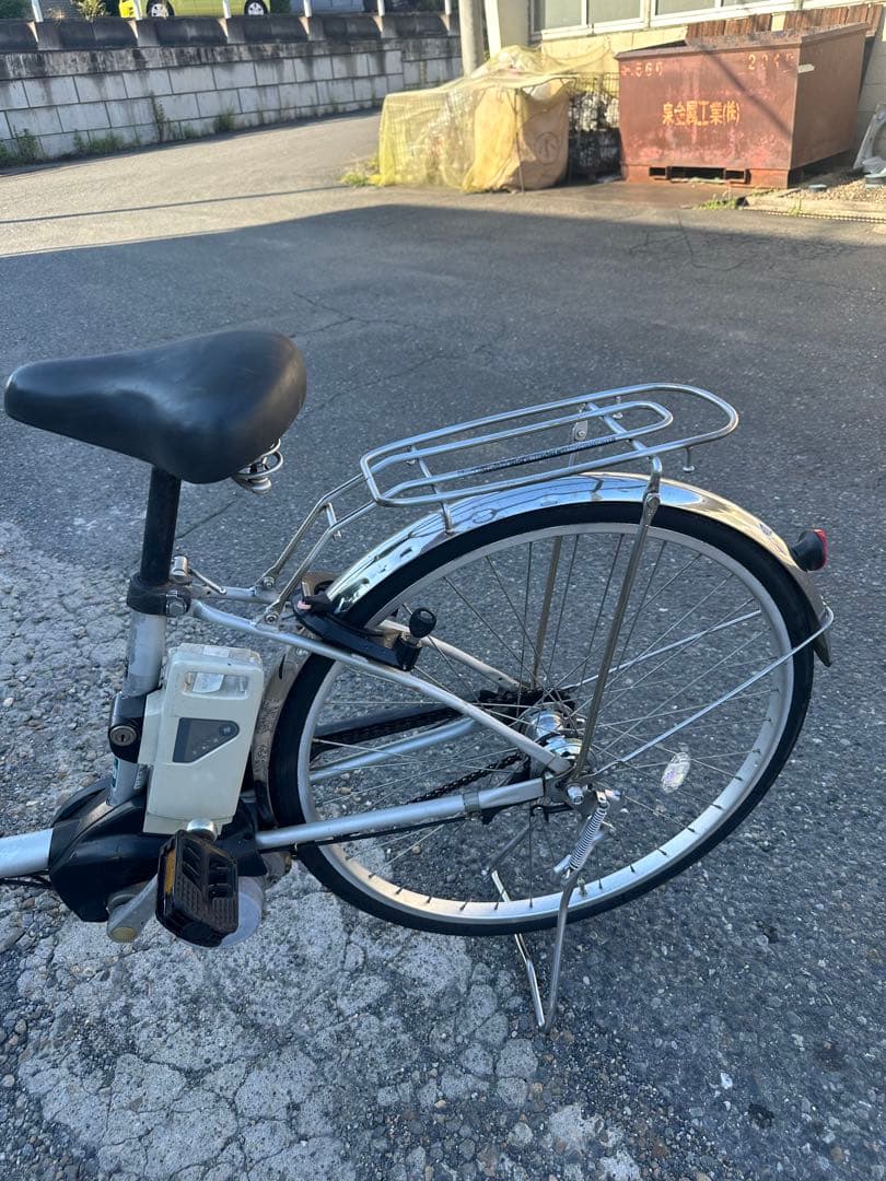 電動アシスト自転車 シルバー 26インチ バスケット付き