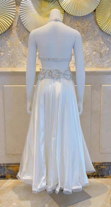 お得 美品一点物 ベリーダンス衣装 ブラスカートセット ホワイトS コスチューム