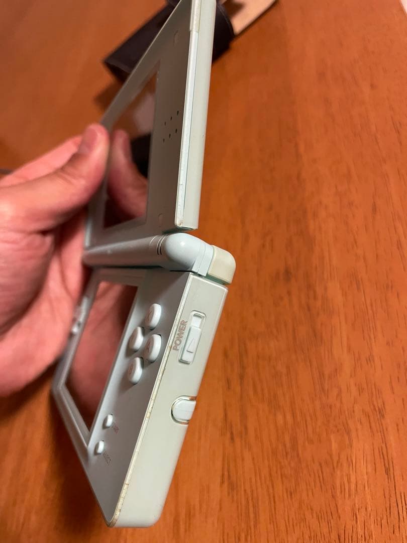 【中古】DS 本体＋ソフト17本セット