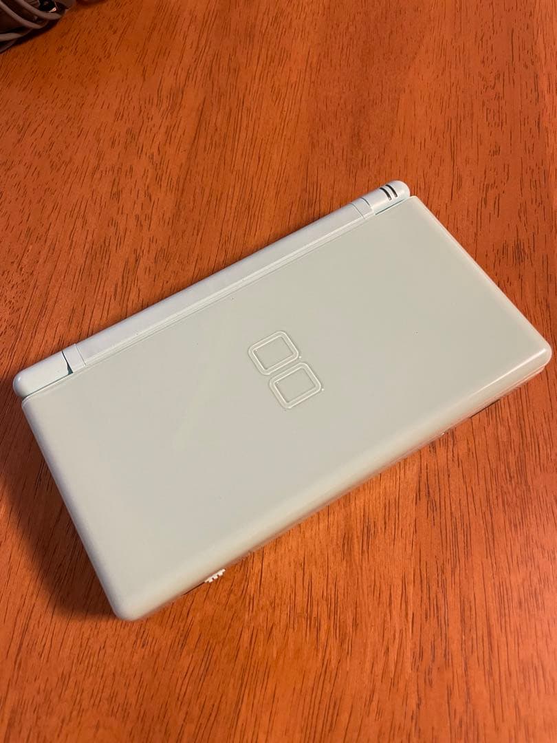 【中古】DS 本体＋ソフト17本セット