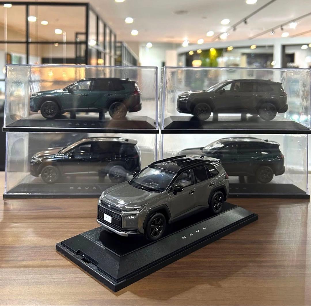 2025　新型　トヨタ　RAV4　ADVENTURE　ミニカー　おまけ付き