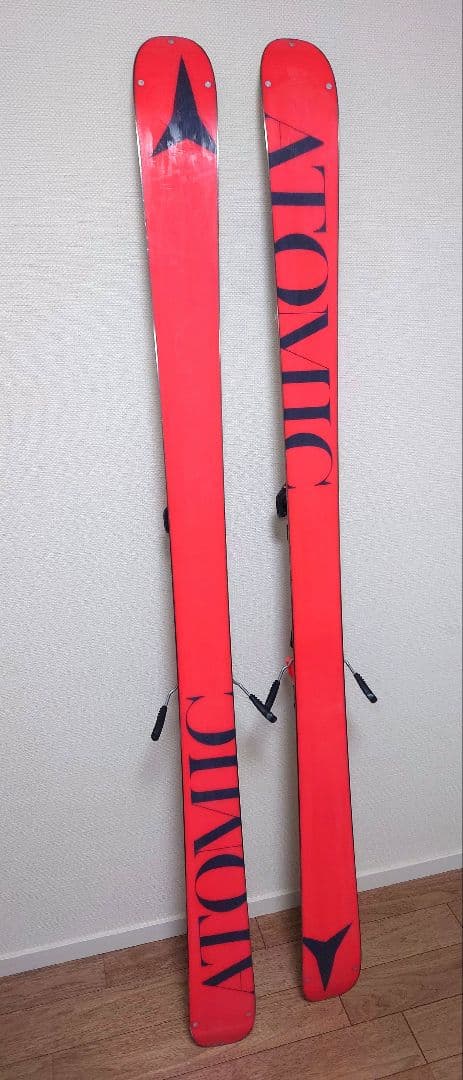 訳あり　ATOMIC　INFAMOUS　フリースタイルスキー　ツインチップ