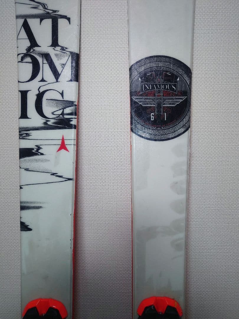 訳あり　ATOMIC　INFAMOUS　フリースタイルスキー　ツインチップ