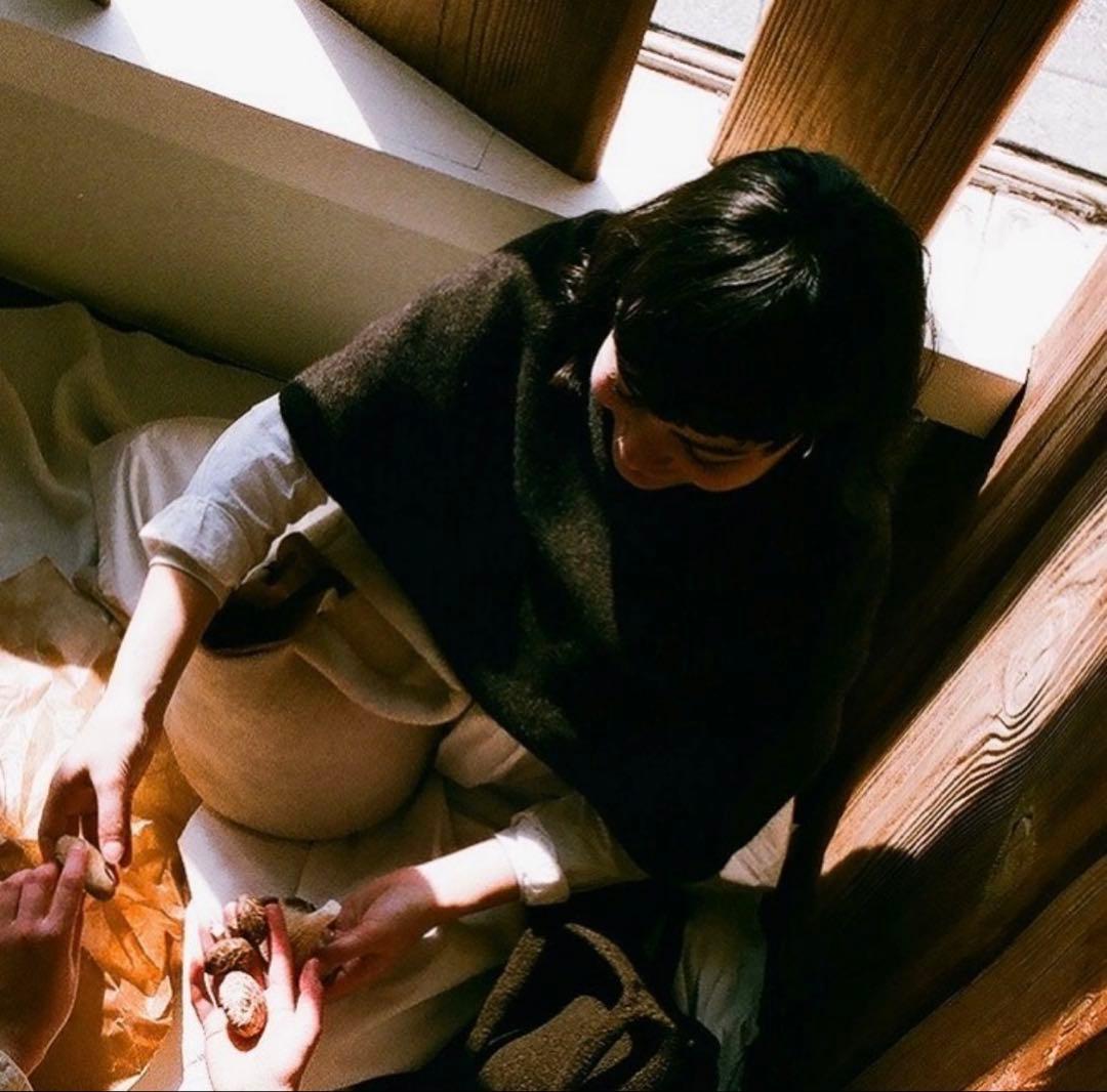 cecilie telle ハイネック　ポンチョ　ブラウン