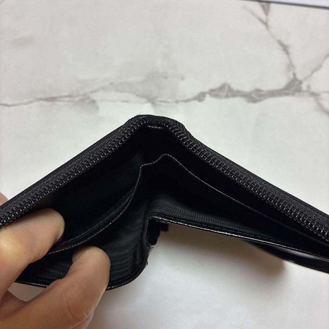 PRADA ブラック ナイロン 二つ折り財布