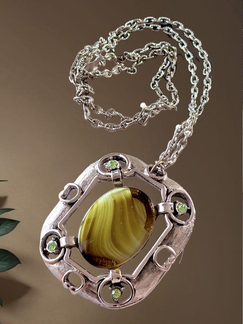 ひろみん様イギリス製 ギブレガラス ヴィンテージネックレスA156