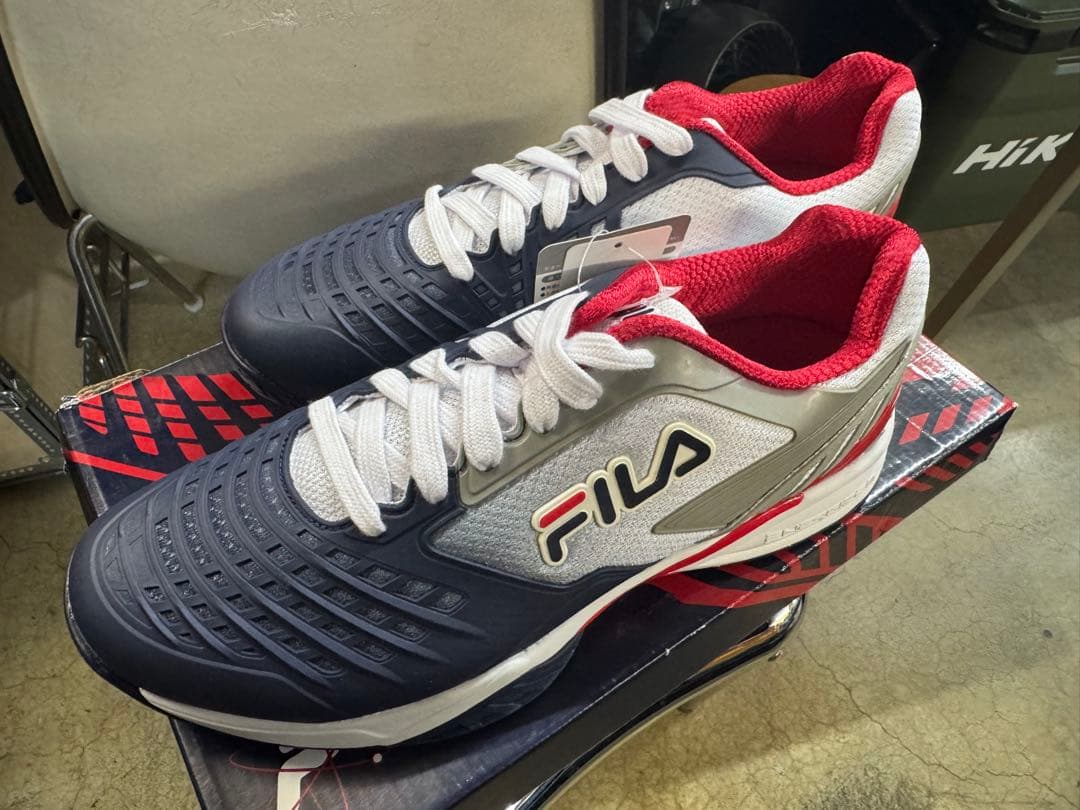 フィラ　テニスシューズ　axilus 2 27.0