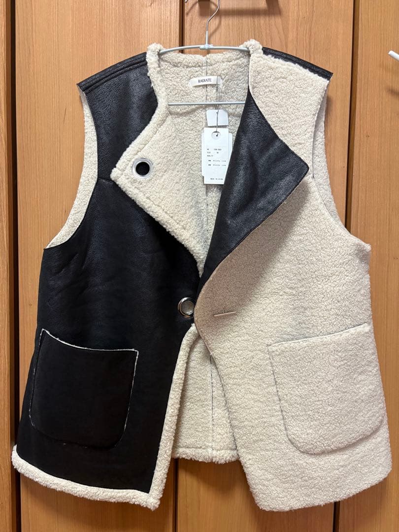 フェイクファー・スエードロングベスト　RADIATE