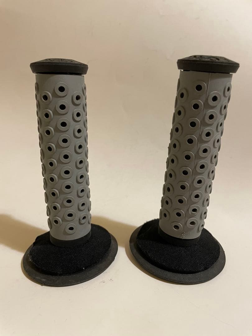 OAKLEY オークリー　BMXグリップ