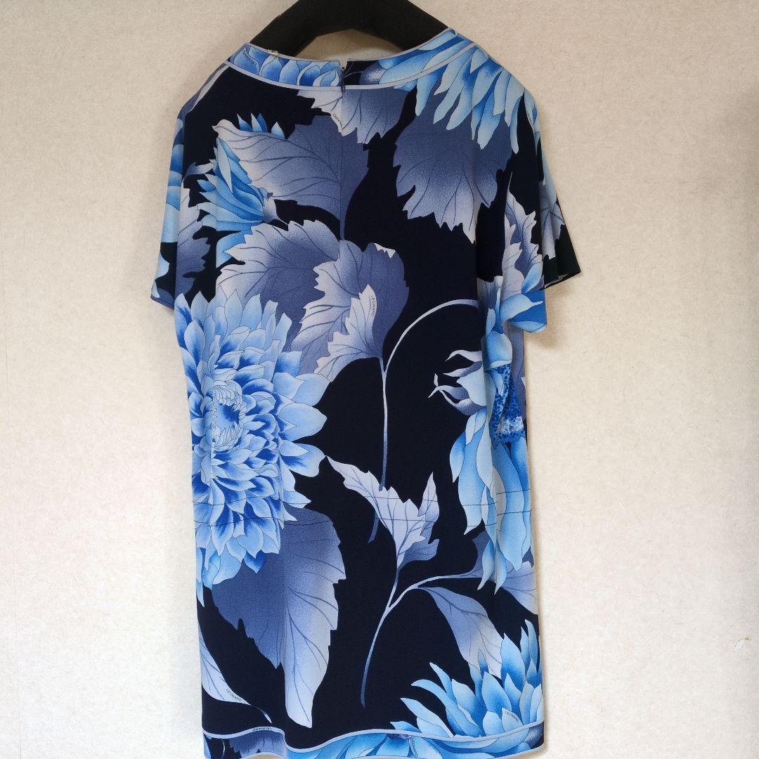 レオナール　大きいサイズ　人気花柄 半袖チュニックのみ