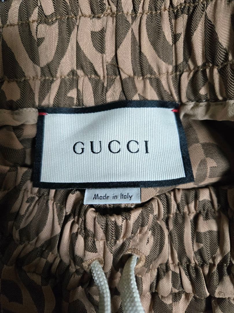 Gucci ロゴ柄 パンツ 保存袋つき
