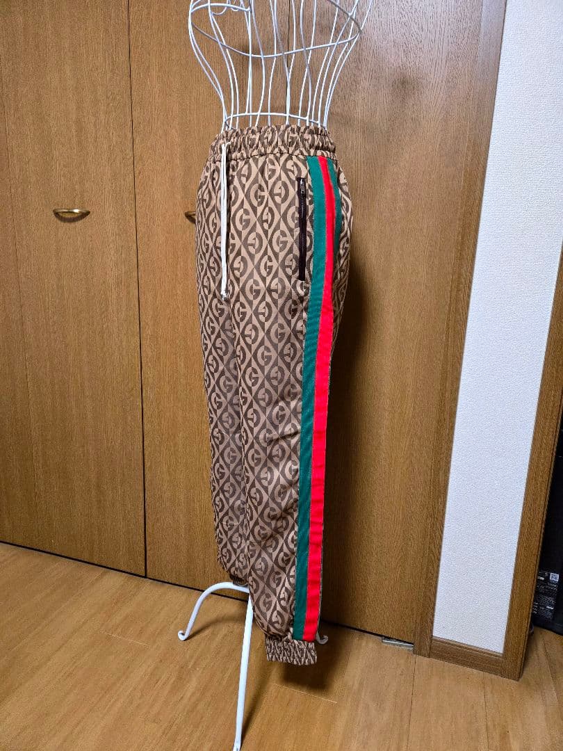 Gucci ロゴ柄 パンツ 保存袋つき