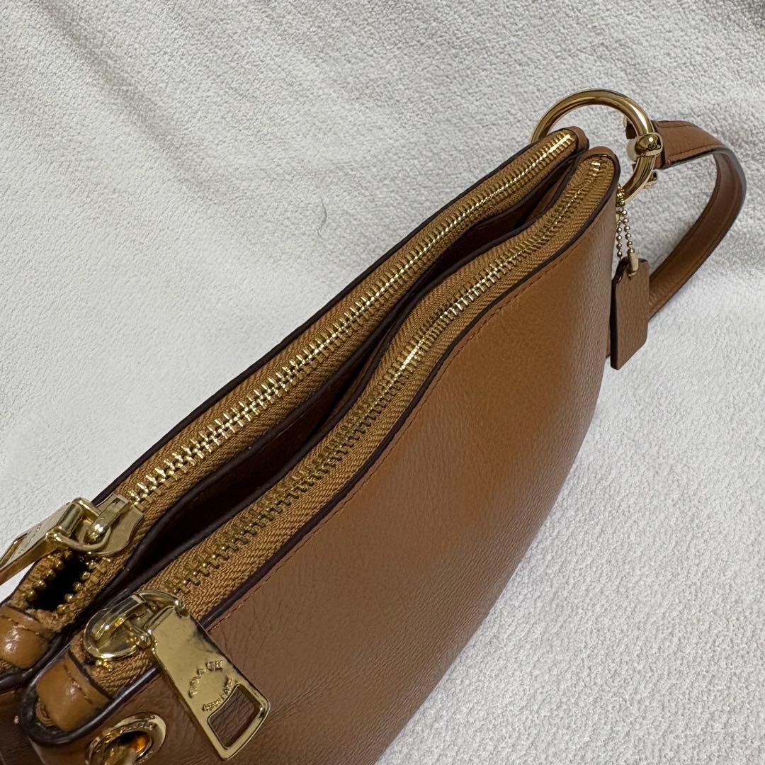 Coach コーチ　ショルダーバック　シボ革　F76645