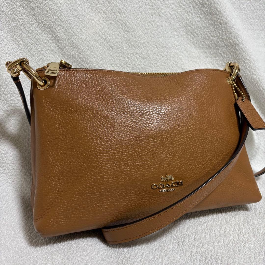 Coach コーチ　ショルダーバック　シボ革　F76645
