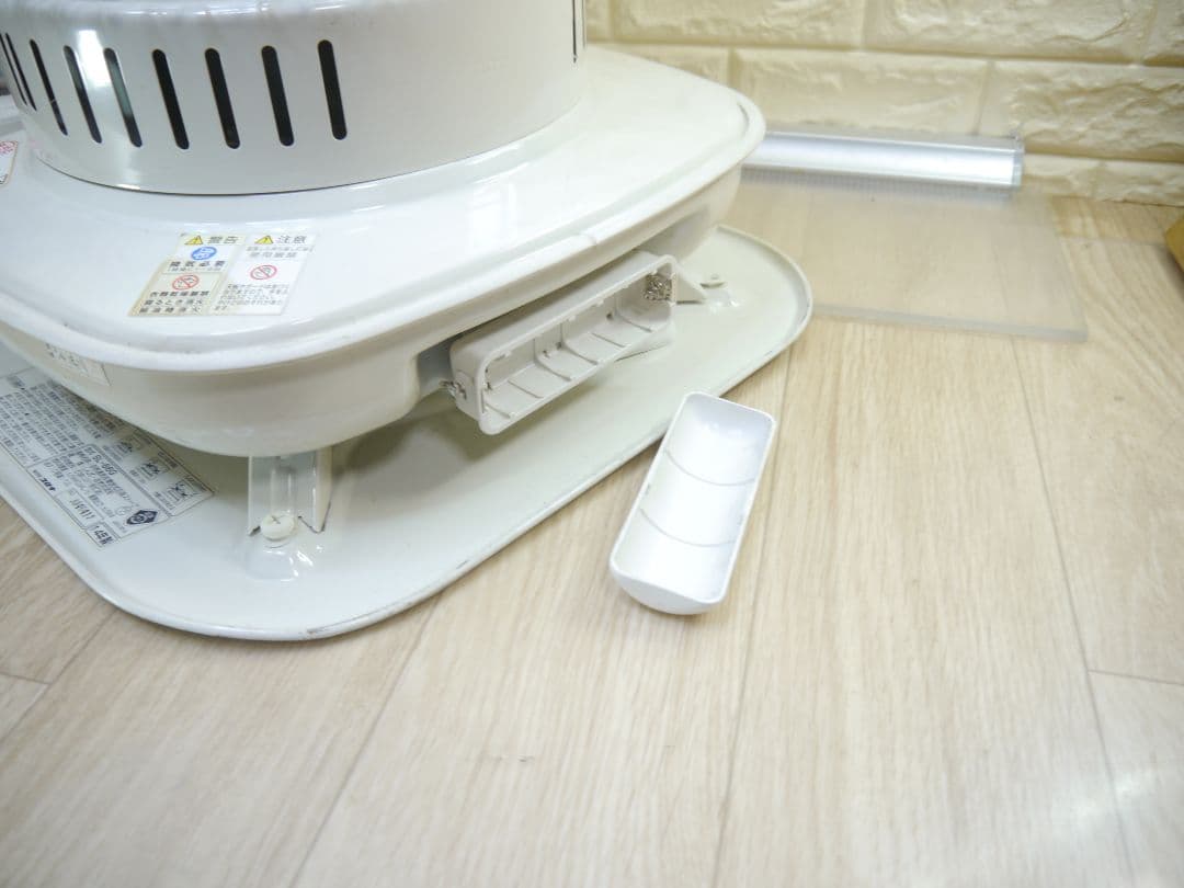 送料無料❤2014年 コロナ/CORONA ホワイト 石油ストーブ 安全ガード