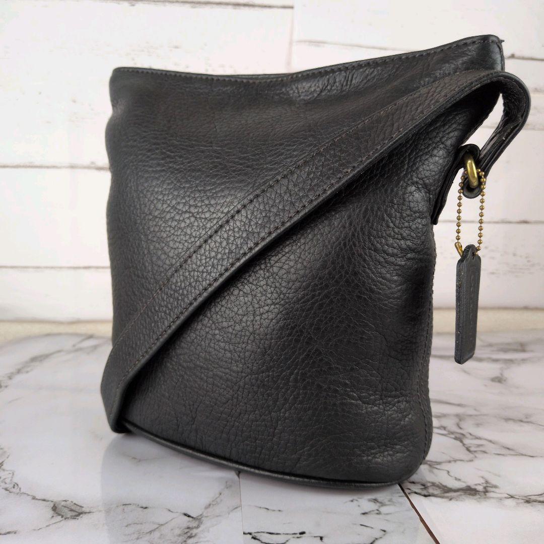 【美品】コーチ☆オールドコーチ　シボ革　チャーム　ショルダー　肩掛け　バッグ　黒