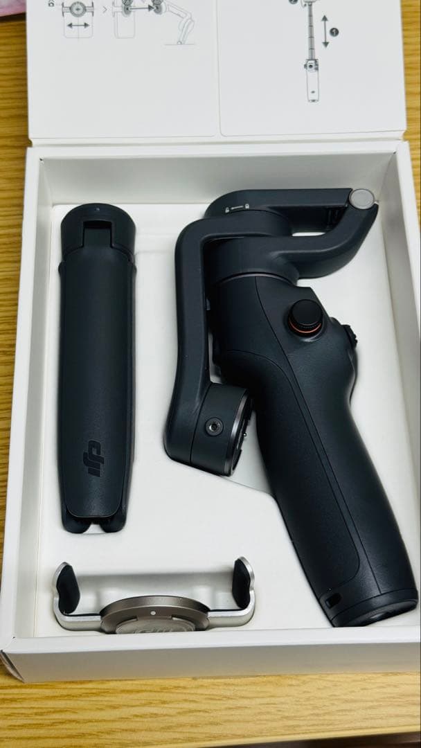 DJI Osmo Mobile 6 スマートフォンスタビライザー　MagSafe