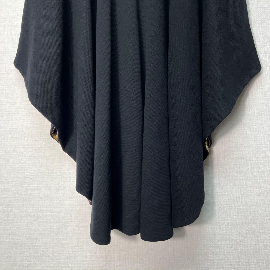 ヘルノ ウールケープコート ポンチョ 羽織り ファー レオパード 裏地総柄 黒