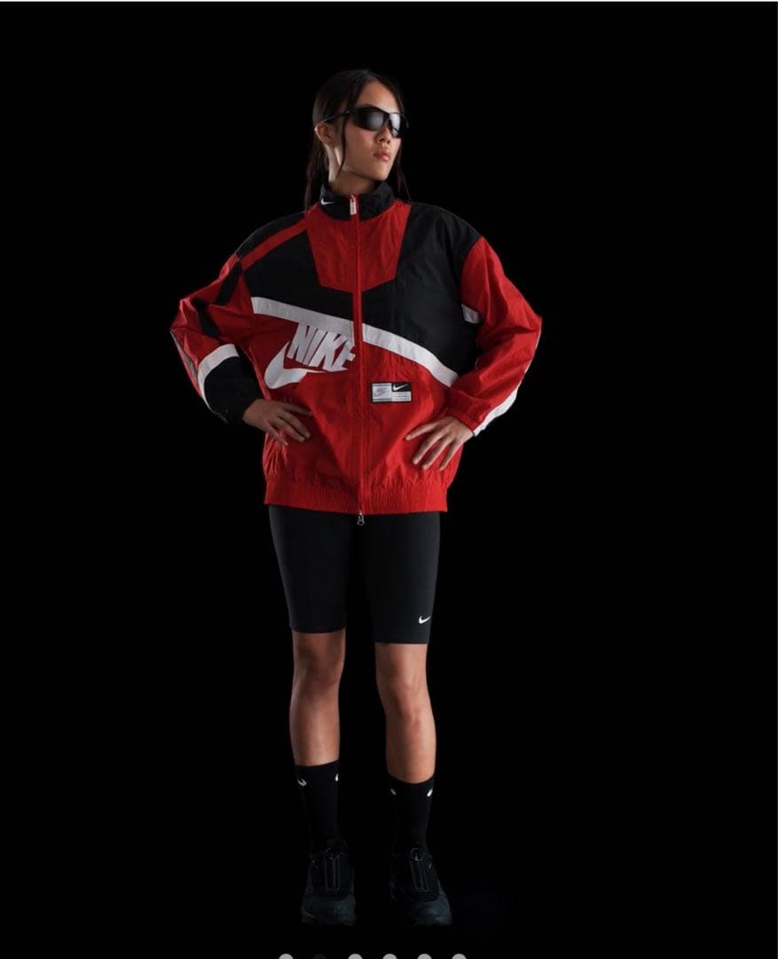 NIKE ジャケット　山田涼介　RED