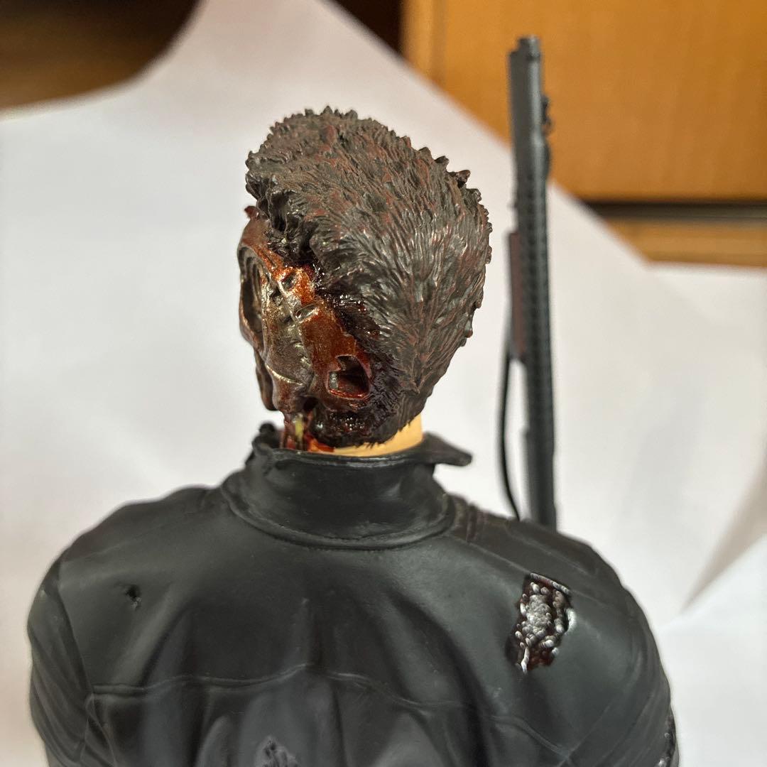 T-850 Battle Damaged フィギュア