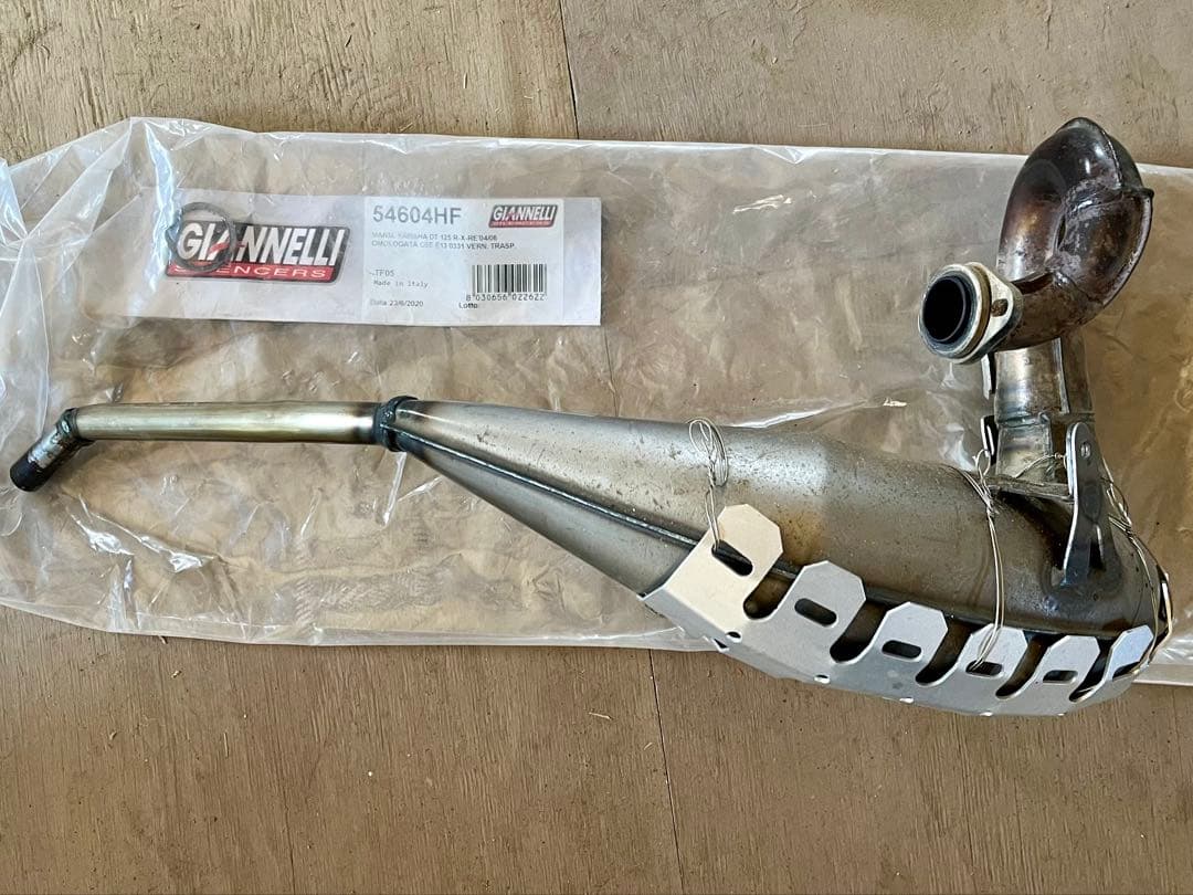 DT125R 3FW 用　GIANNELLI 製　チャンバーとサイレンサ