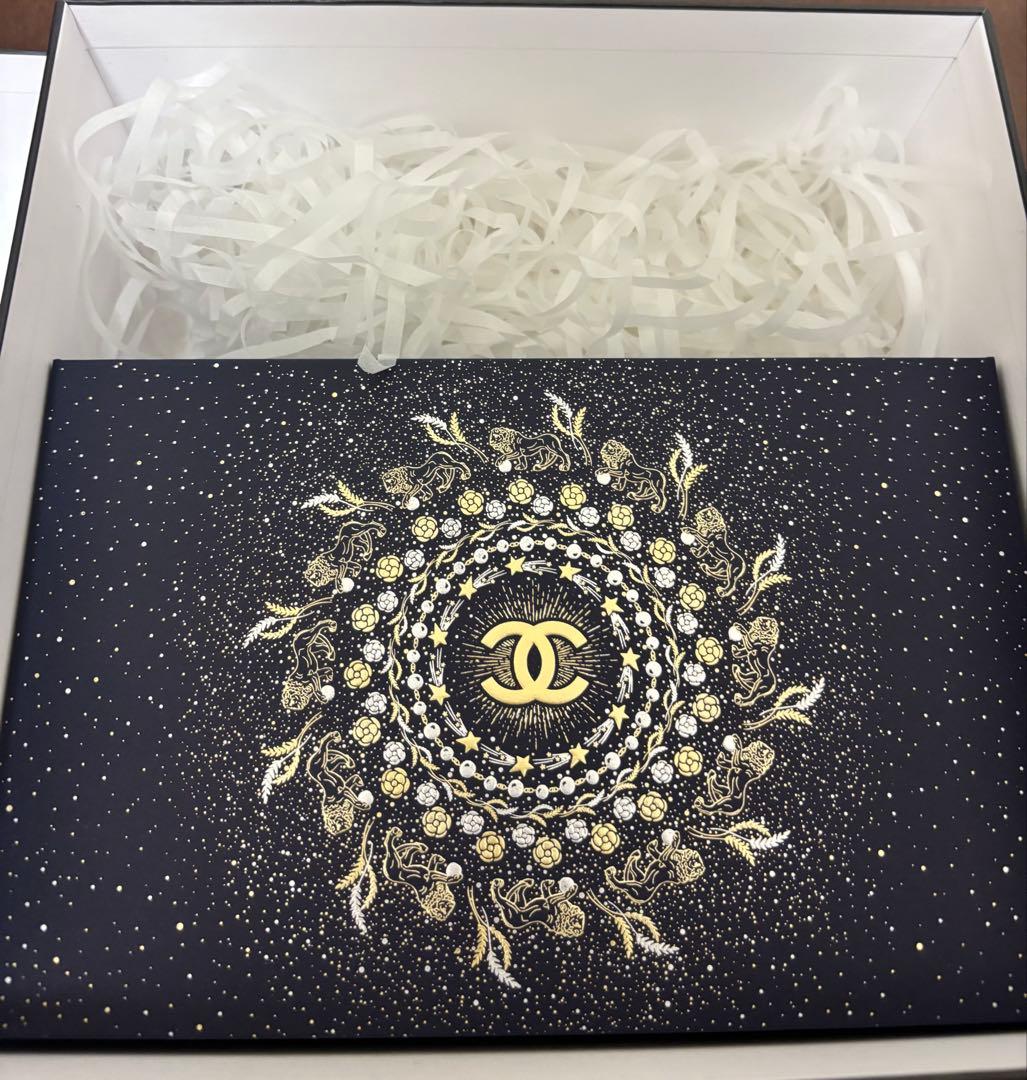 完売品新品未使用CHANELルージュココ グロス トリオセット／巾着チャーム等付