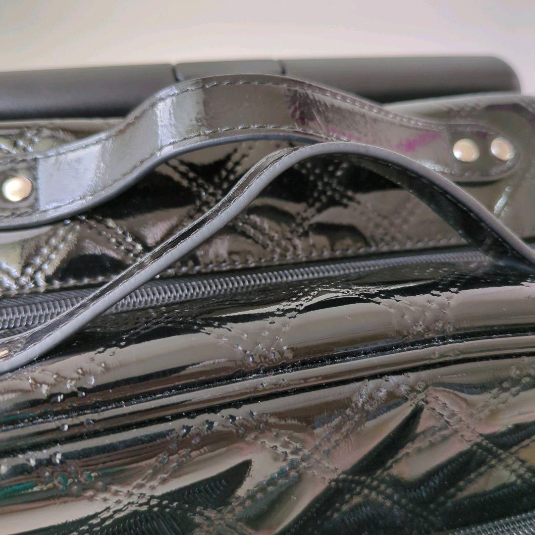 【美品】SWANY キャリーケース　キルティング　エナメル調　多収納　機内持込み