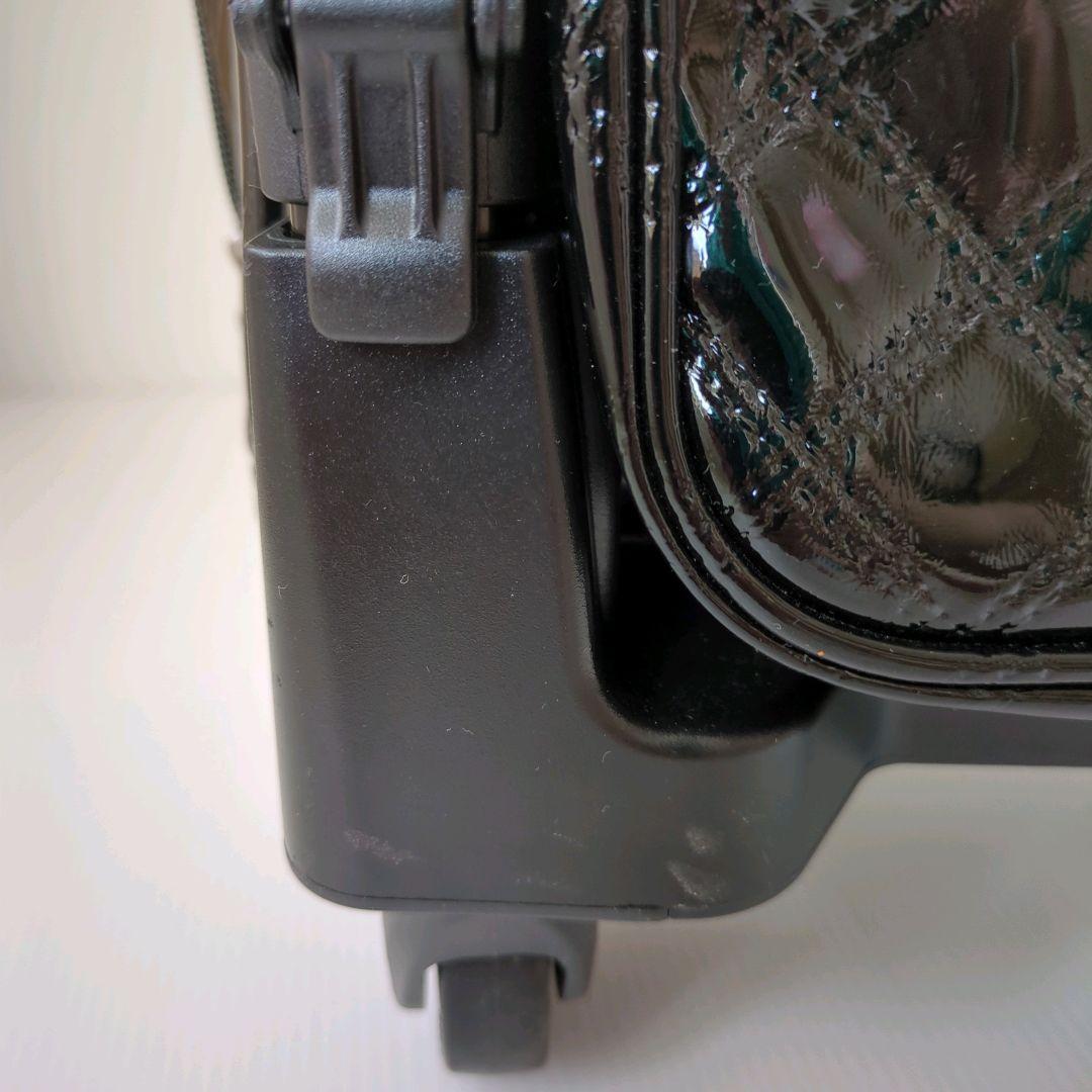 【美品】SWANY キャリーケース　キルティング　エナメル調　多収納　機内持込み