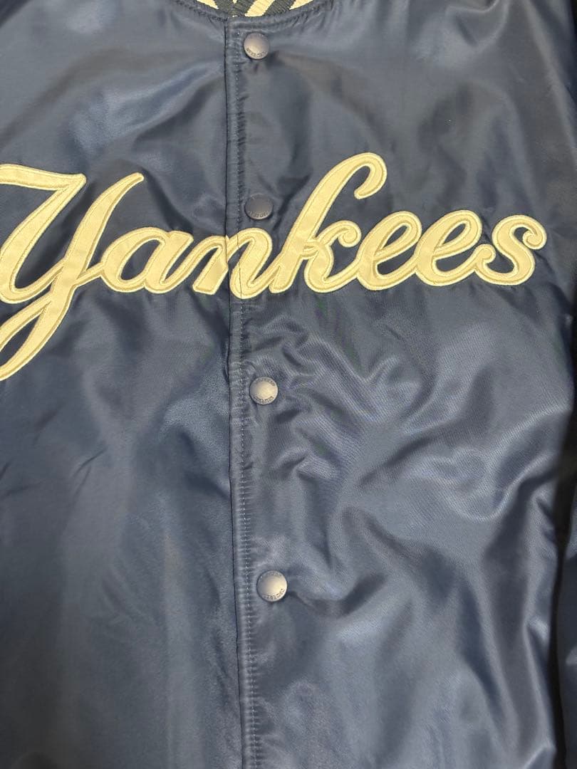 美品！NEWERAニューエラ　ヤンキースYankees スタジャン ネイビー　L